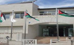 اضراب يهز المباني  والعمارات ... والمستثمرين يصعدون