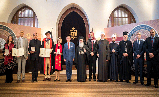 الملك يرعى حفل توزيع جوائز أسبوع الوئام العالمي بين الأديان 2018.. صور