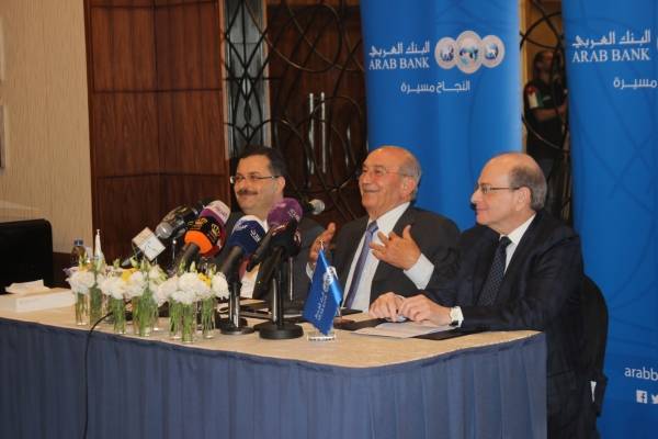 صبيح المصري:لا خوف على البنك العربي فهو في مرحلة الأمان ... وكنا السلاح الذي دافعنا به عن بنوك العالم شاهد الصور