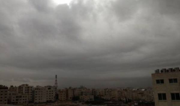 أجواء غير مستقرة وبرق ورعد وأمطار اليوم الخميس