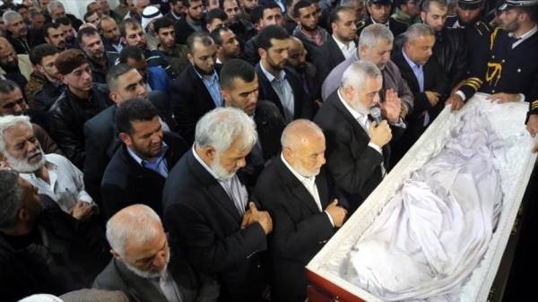 عقب إحضار جثمانه من ماليزيا.. البطش يوارى الثرى في غزة