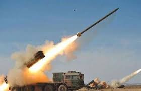 الدفاعات السعودية تعترض 4 صواريخ للحوثيين فوق جازان