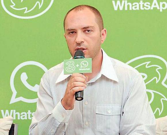 مؤسس واتساب يستقيل تاركاً رسالة... حان وقت الهوايات