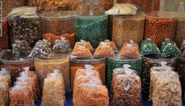 خبراء تغذية: 5 طرق للتخلص من سموم الملح في الجسم