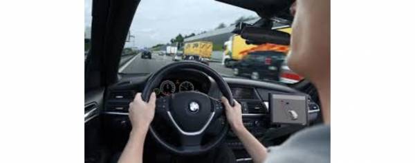 ضبط مركبة يقودها طفل في العاشرة من العمر