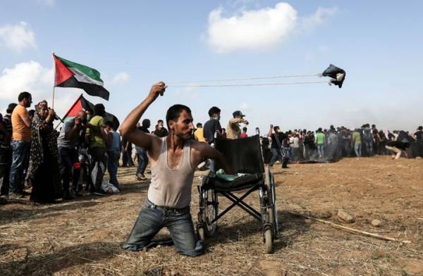 مساجد غزة تضّج بتكبيرات العيد للدعوة إلى مسيرة العودة (فيديو)