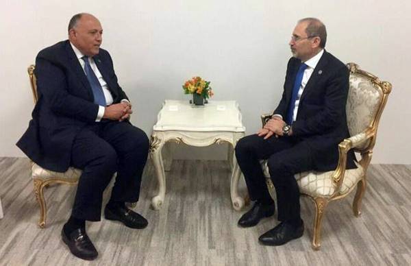 الصفدي يلتقي نظيره المصري