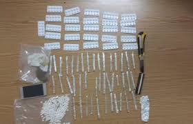 ضبط 13 مروجا وكميات كبيرة من المخدرات.. بالصور