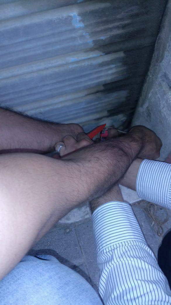 ضبط آلة لتزوير تاريخ الصلاحية و مواد غذائية غير الصالحة للاستهلاك في مادبا (صور)