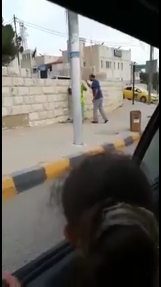 الأمانة توقف مراقب عمال ظهر في فيديو وهو يسيء لعامل وطن
