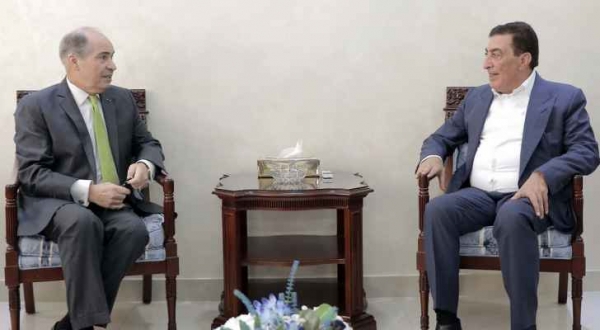 الطراونة والملقي يبحثان تعديلات الضريبة