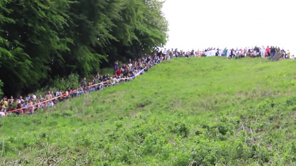 172 مصابا في مسابقة خطيرة للتدحرج! (فيديو)