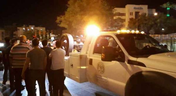 الامن يمنع فعالية صفها واطفيها على الدوار الرابع ويغلق حركة المرور على الدوار