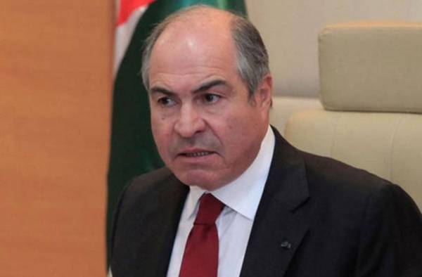 السنيد يكتب: على الملقي ان ينصاع فورا للأرادة الشعبية أو فاليرحل ...