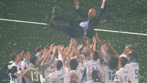 جميع لاعبي ريال مدريد ودعوا زيدان.. باستثناء واحد