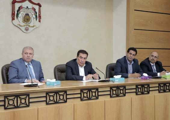 اجتماع نيابي يسبق اللقاء مع مجلس النقباء والحكومة