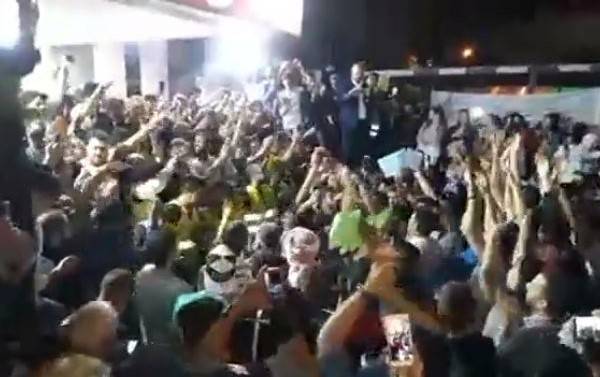 صور من احتجاجات إربد والطيبة التي تطالب برحيل الحكومة