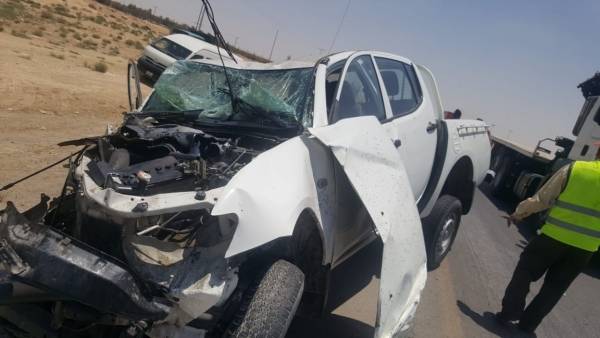 وفاة و3 اصابات خطيرة على طريق الموقر الأزرق