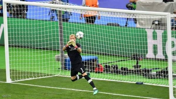 راموس يتسبب بارتجاج في الدماغ لحارس ليفربول