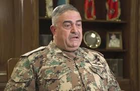 الفريق فريحات يشدد على ضرورة بقاء الجيش بأعلى درجات الجاهزية