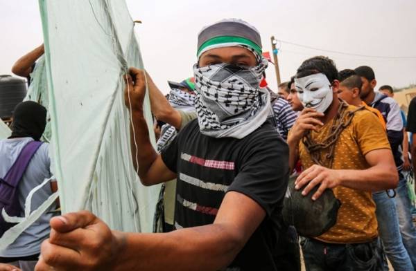 نتنياهو يصادر أموال السلطة بعد عجزه عن مواجهة طائرات غزة