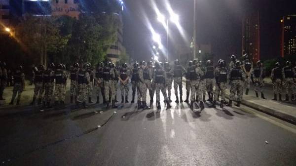 لاول مرة ... محتجون من المحافظات يصلون للمشاركة في اعتصام الرابع