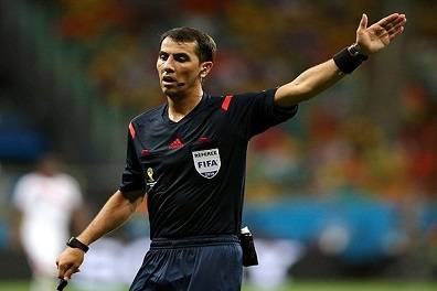 مونديال 2018: أوزبكستان تشجع... الحكم!