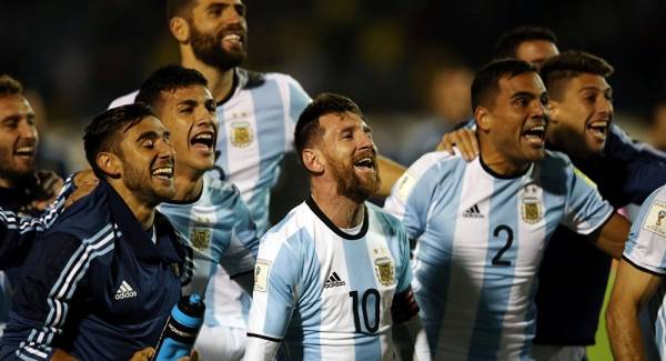 منتخب الأرجنتين يذهب إلى مونديال روسيا مع 3 أطنان من المواد الغذائية