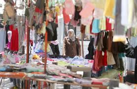 انخفاض الالبسة 10 والاحذية30 للخروج من حالة الكساد