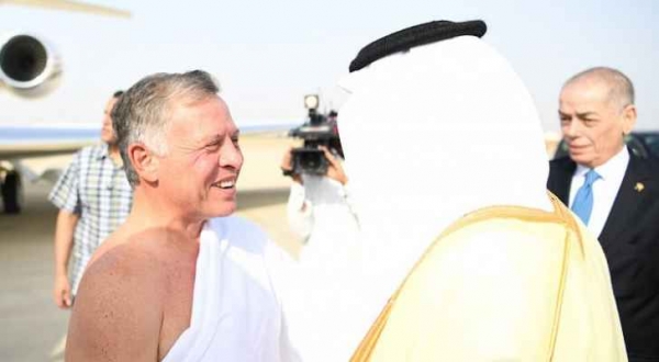الملك يصل إلى السعودية.. صور