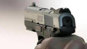 مقتل شخصين وإصابة أخر بمشاجرة عائلية في السلط