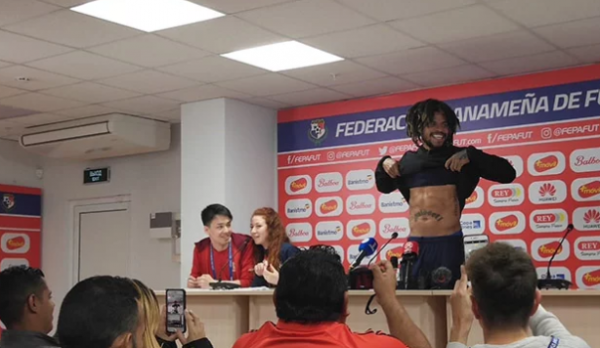 أضخم لاعب في المونديال يرد على السخرية!