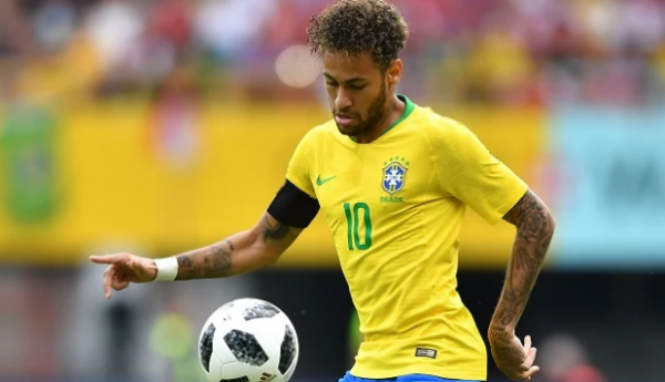 نيمار يعترف : لا أستحق مبلغ 222 مليون يورو