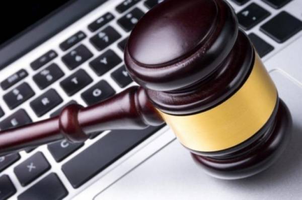 القضاة: الحكومة الجديدة ستسحب تعديلات قانون الجرائم الالكترونية