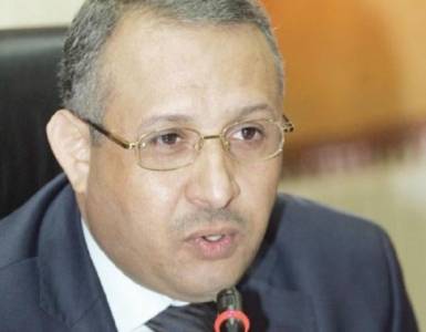 العجارمة يطالب بـ عطوة بين الشعب والحكومة