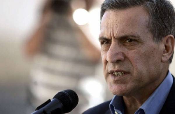 ابو ردينة : الجولة الأمريكية لبحث صفقة القرن مضيعة للوقت ومصيرها الفشل