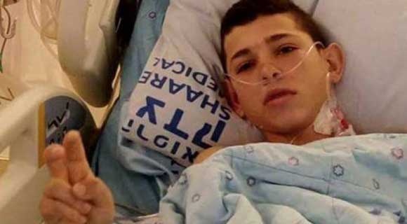 إسرائيل تفرج عن أسير فلسطيني بعد فقدانه البصر في سجونها