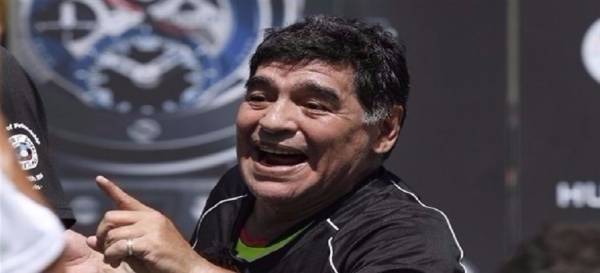 مارادونا: سامباولي لن يدخل الأرجنتين مرة آخرى