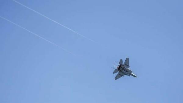 مسؤول أمريكي: الغارة قرب البوكمال كانت إسرائيلية