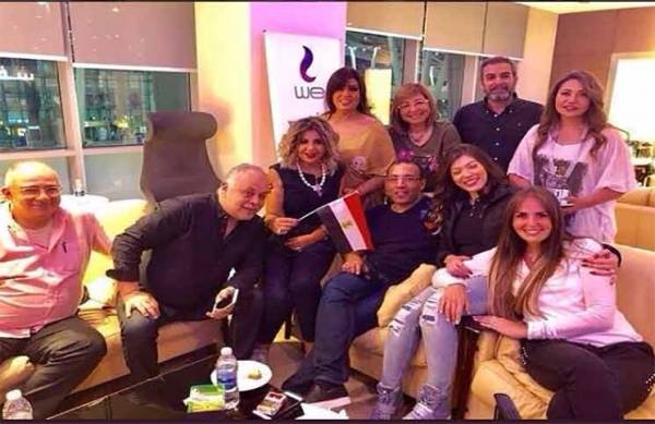 استياء شعبي عارم من هجوم الفنانين المصريين على فندق المنتخب في روسيا (تغريدات)