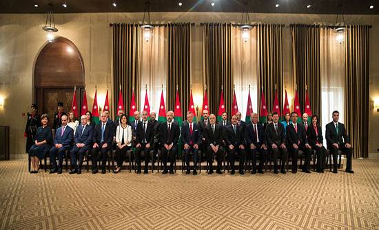 55عاماًً معدل أعمار حكومة الرزاز