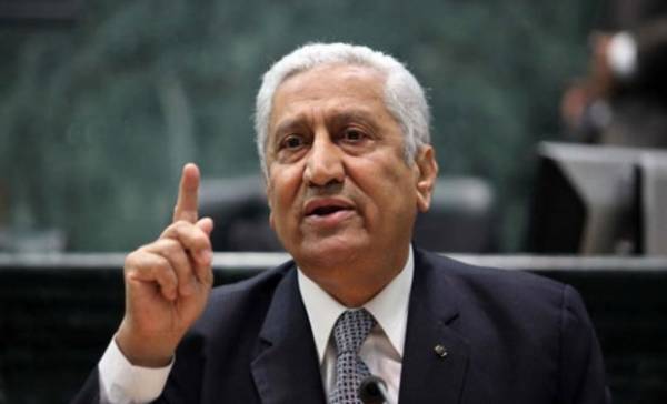 النسور يرد ويعلق