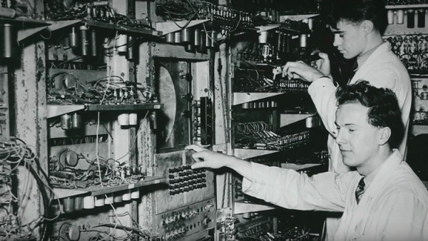 عيد الميلاد الـ 70 لأول حاسوب رقمي على وجه الأرض (صورة)