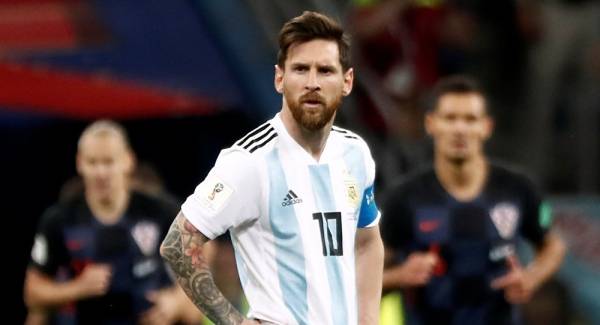 بعد الهزيمة المذلة أمام كرواتيا... كيف تتأهل الأرجنتين لدور الـ16 بالمونديال