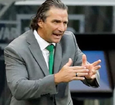 كوبر أم بيتزي .. من يحفظ ماء وجه المدرب الأرجنتيني في كأس العالم 2018؟