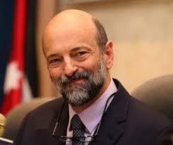 حكومة الرزاز تجري اصلاحاتها على عدة قرارات وتهمش اهم القطاعات ..تفاصيل