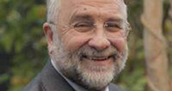 شبيلات يعلن سرقة صفحته الشخصية على فيس بوك .. صورة