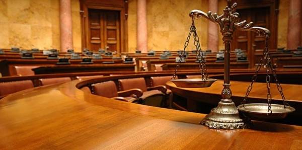 السجن 10 سنوات لطبيب فرنسي اغتصب 32 مريضة‎