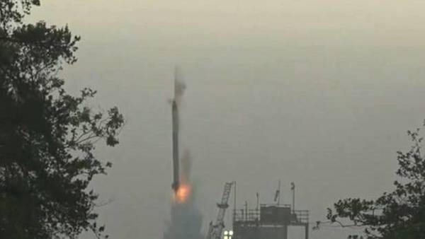 شاهد بالفيديو..صاروخ فضاء ياباني يهوي بعد ثوان من إطلاقه