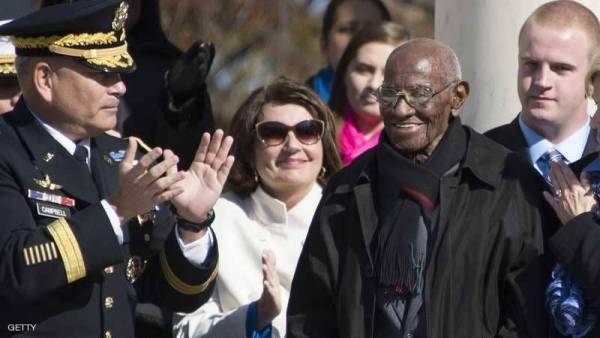 سرقة الحساب البنكي لأكبر معمّر أميركي